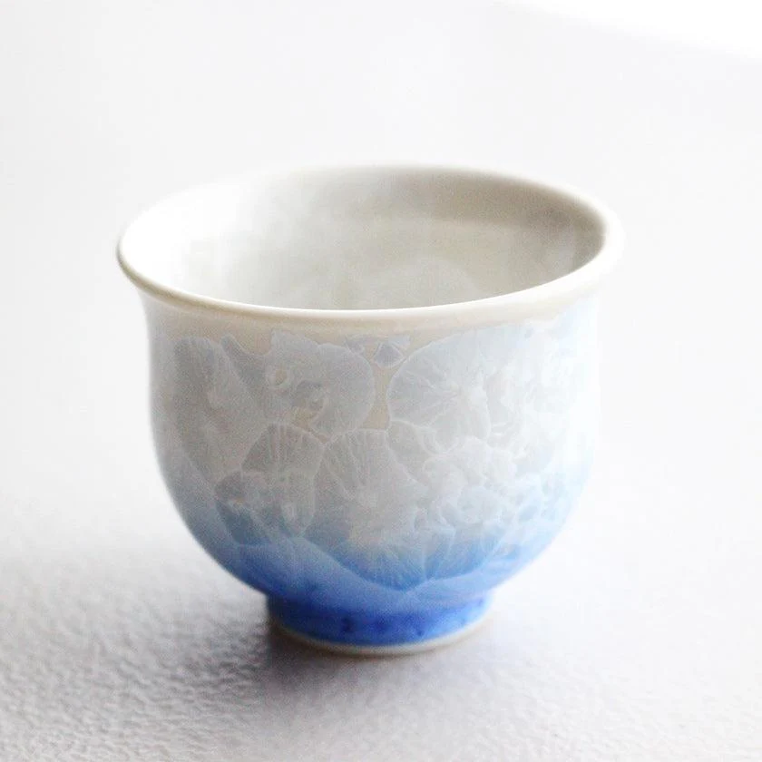 【酒器3点セット】花結晶 (白地赤青) | 京焼-清水焼 | 陶葊 - Image 13