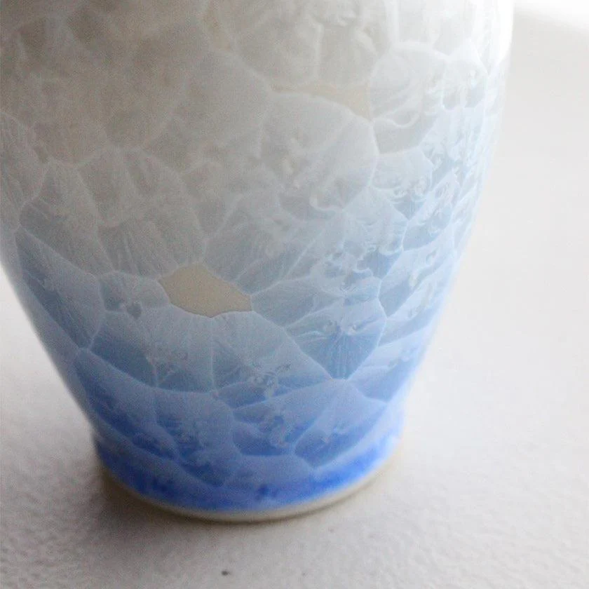 【酒器3点セット】花結晶 (白地赤青) | 京焼-清水焼 | 陶葊 - Image 20