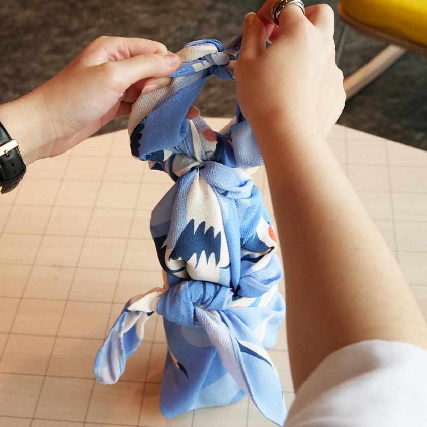 【風呂敷】鶴霞 たづかすみ (二越ちりめん96cm) | 超撥水加工| 朝倉染布 - Image 16