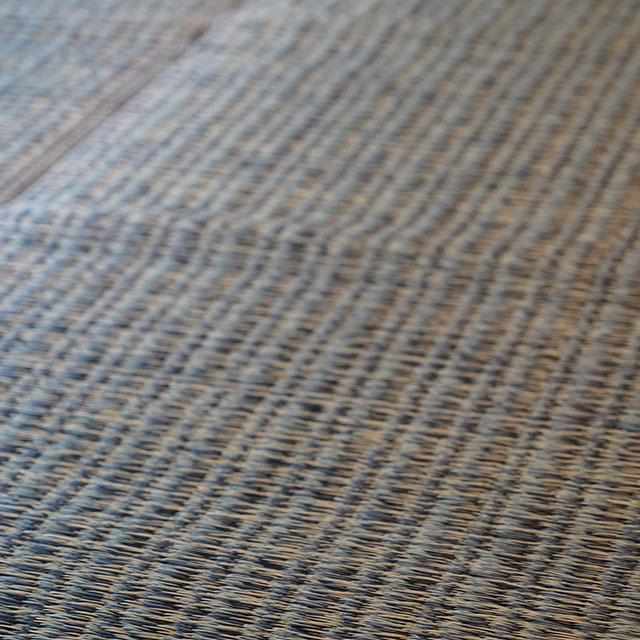 【い草-畳】イケヒコ い草ラグ カロン 黒 (M : 190×250cm, L : 190×300cm) - Image 7