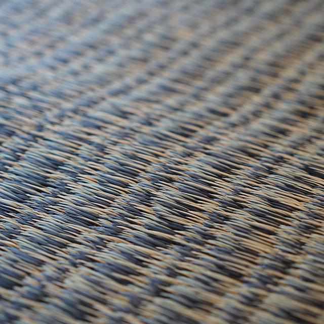 【い草-畳】イケヒコ い草ラグ カロン 黒 (M : 190×250cm, L : 190×300cm) - Image 8