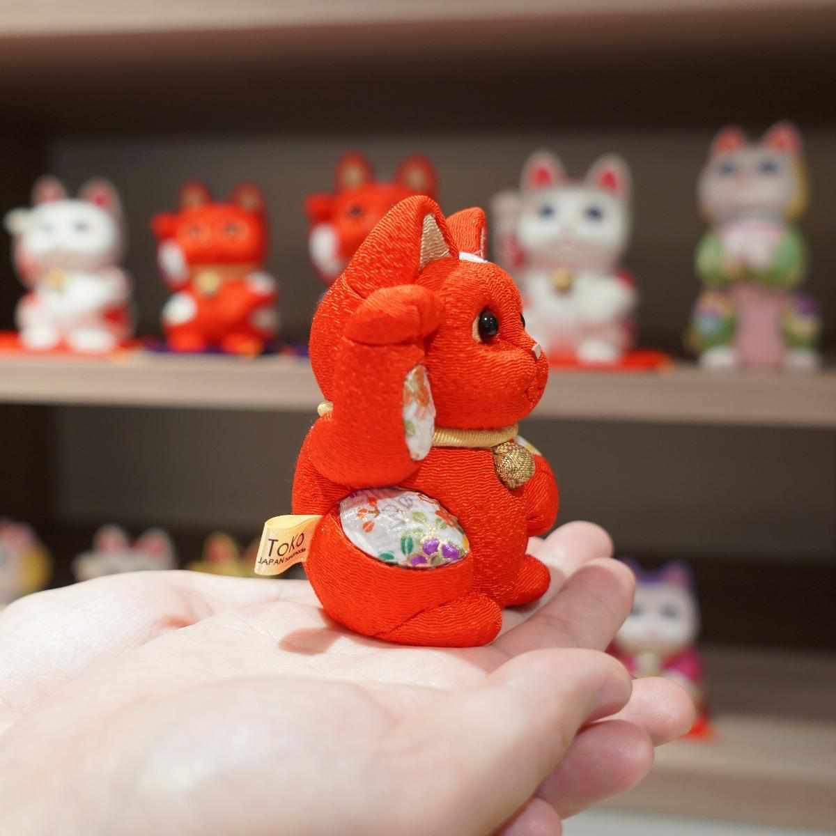【招き猫】風水 (赤) 生命力 無病息災 | 江戸木目込み | 柿沼人形 - Image 15