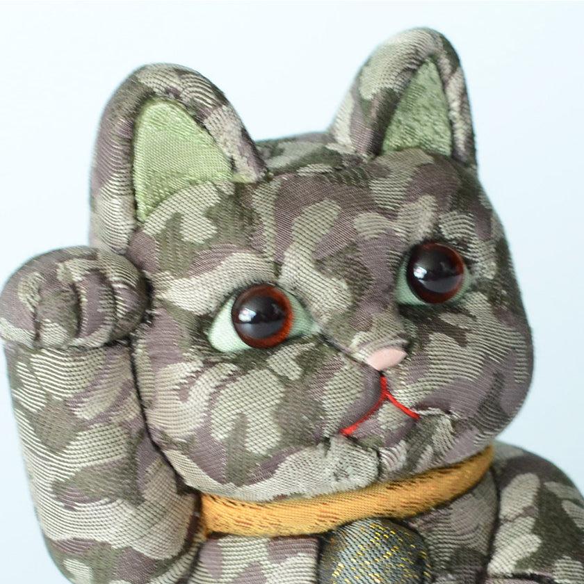 【招き猫】迷彩柄 (緑) M | 江戸木目込み | 柿沼人形 - Image 11