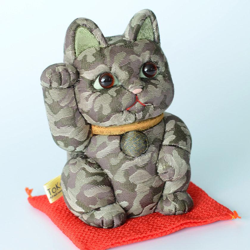 【招き猫】迷彩柄 (緑) M | 江戸木目込み | 柿沼人形 - Image 9