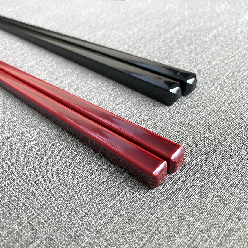 【夫婦箸】黒檀 四角 漆塗 箸置付 (21.5, 23.0cm) | 若狭の塗箸 | 箸蔵まつかん - Image 8