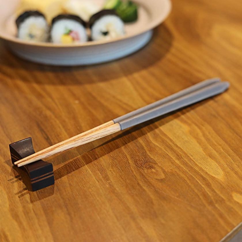 【箸】UTSUWATO 三角 23cm (食洗機対応) | 若狭の塗箸 | 箸蔵まつかん - Image 5