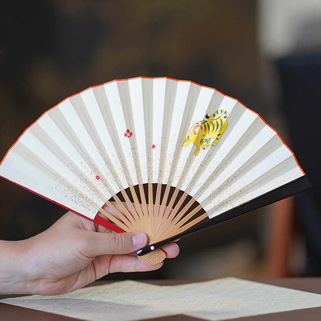 【扇子】女持 干支扇子 虎 黒塗天紅 | 江戸扇子｜雲錦堂 深津扇子店 - Image 8