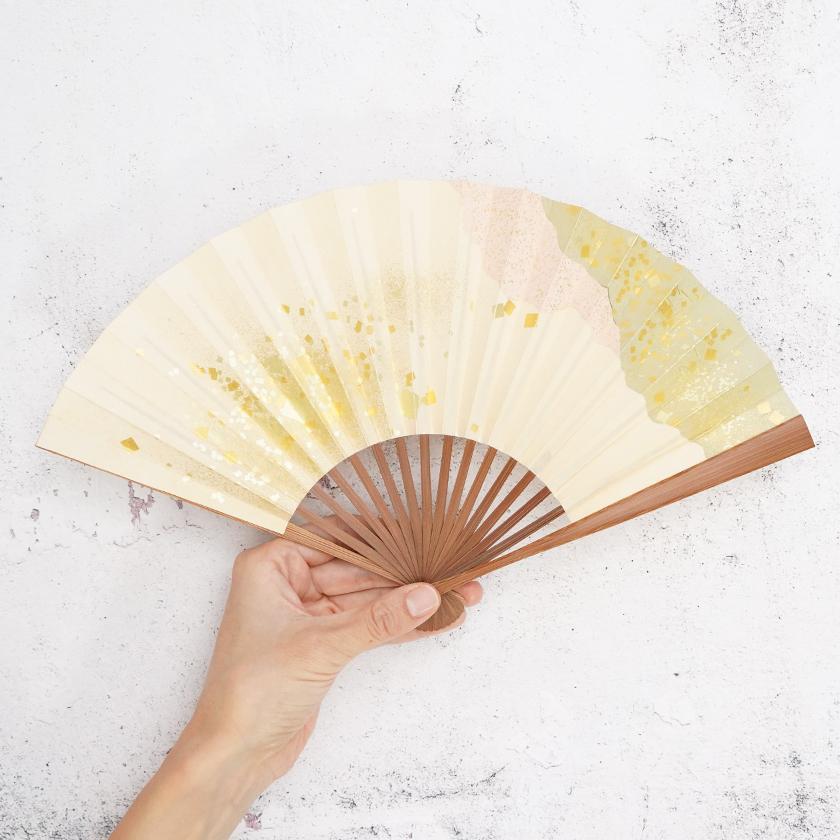【扇子】女持 箔 桃緑 本煤竹 | 江戸扇子｜雲錦堂 深津扇子店 - Image 3