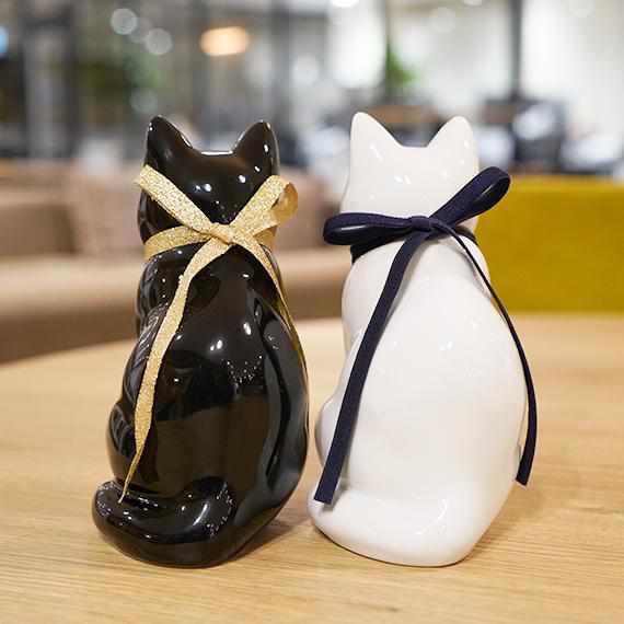 【招き猫】へそくりの招き猫 壱号 黒 (中) | 肥前吉田焼 | Kata Koto - Image 19
