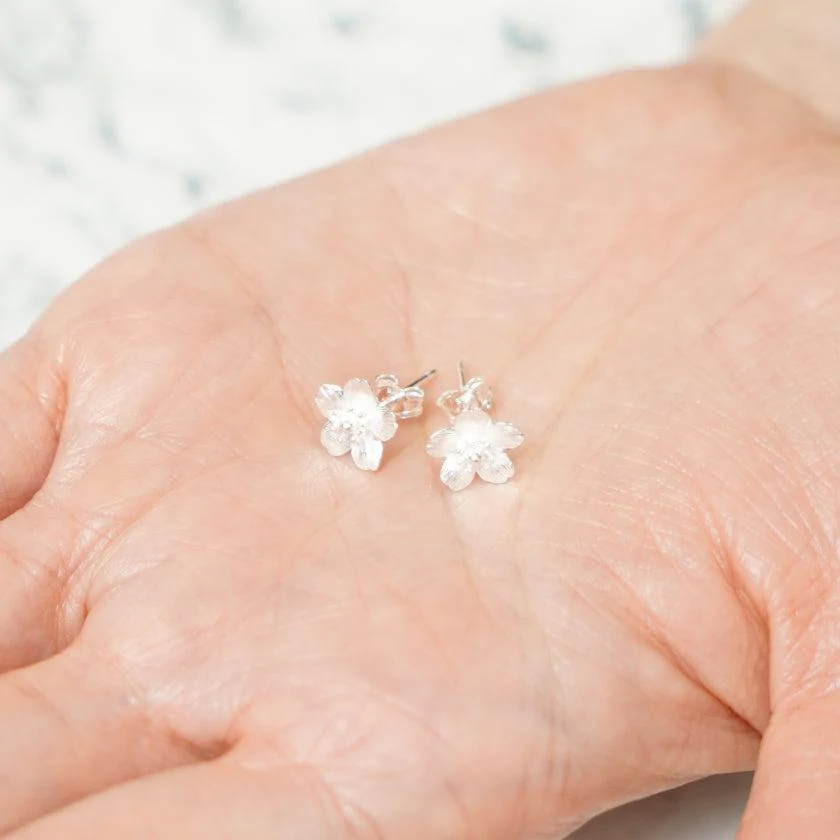 【ピアス】Cherry blossam | 銀細工 | CHECOS - Image 3