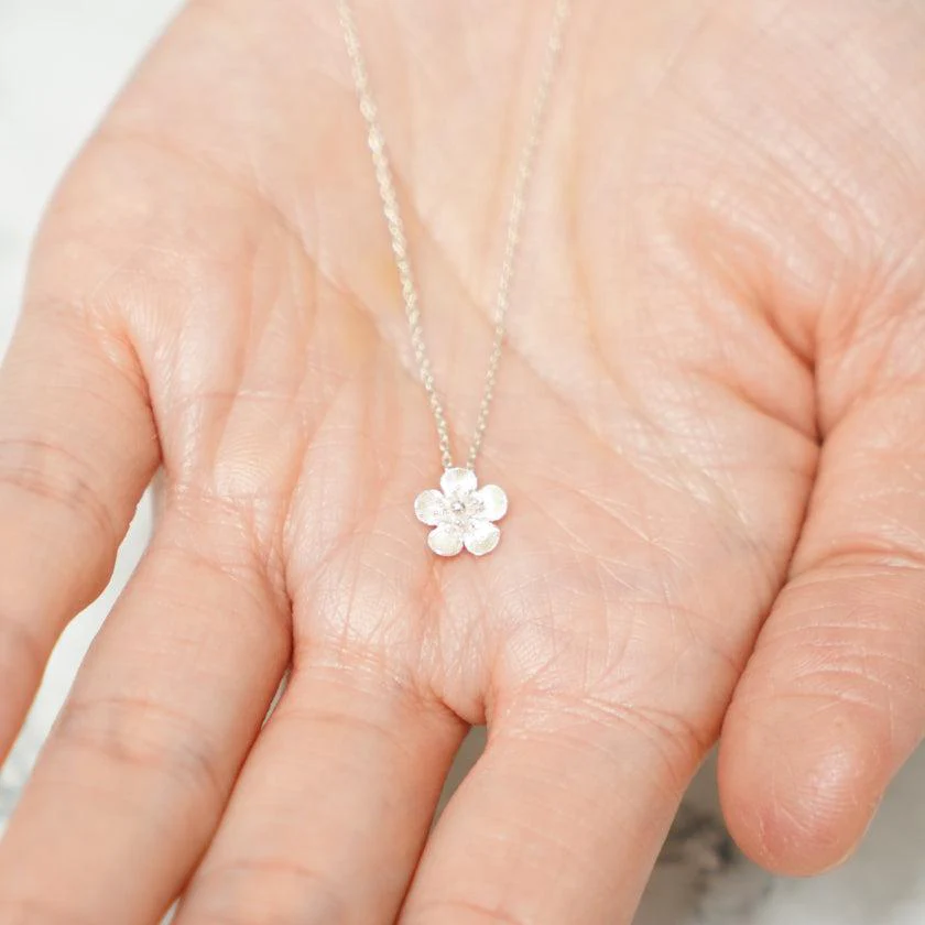 【ネックレス】Japanese apricot | 銀細工 | CHECOS - Image 3