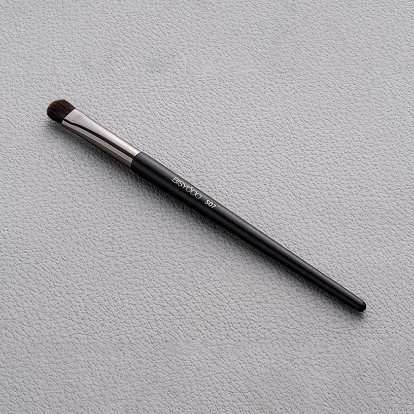 【メイクブラシ】SHIORI アイシャドーブラシ (丸平) 150mm | 化粧筆 | ウエダ美粧堂 - Image 2