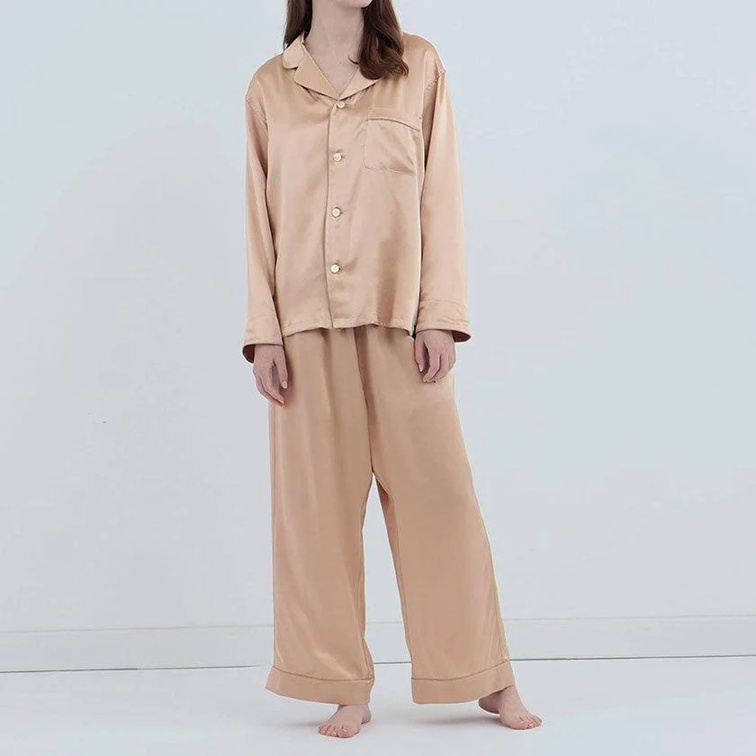 【パジャマ】シルク ピンクベージュ セットアップ | Foo Tokyo - Image 2