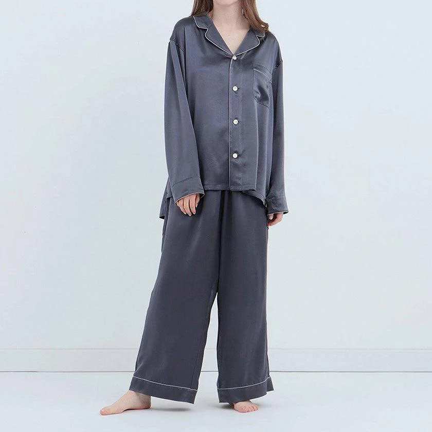 【パジャマ】シルク チャコールグレー セットアップ | Foo Tokyo - Image 2