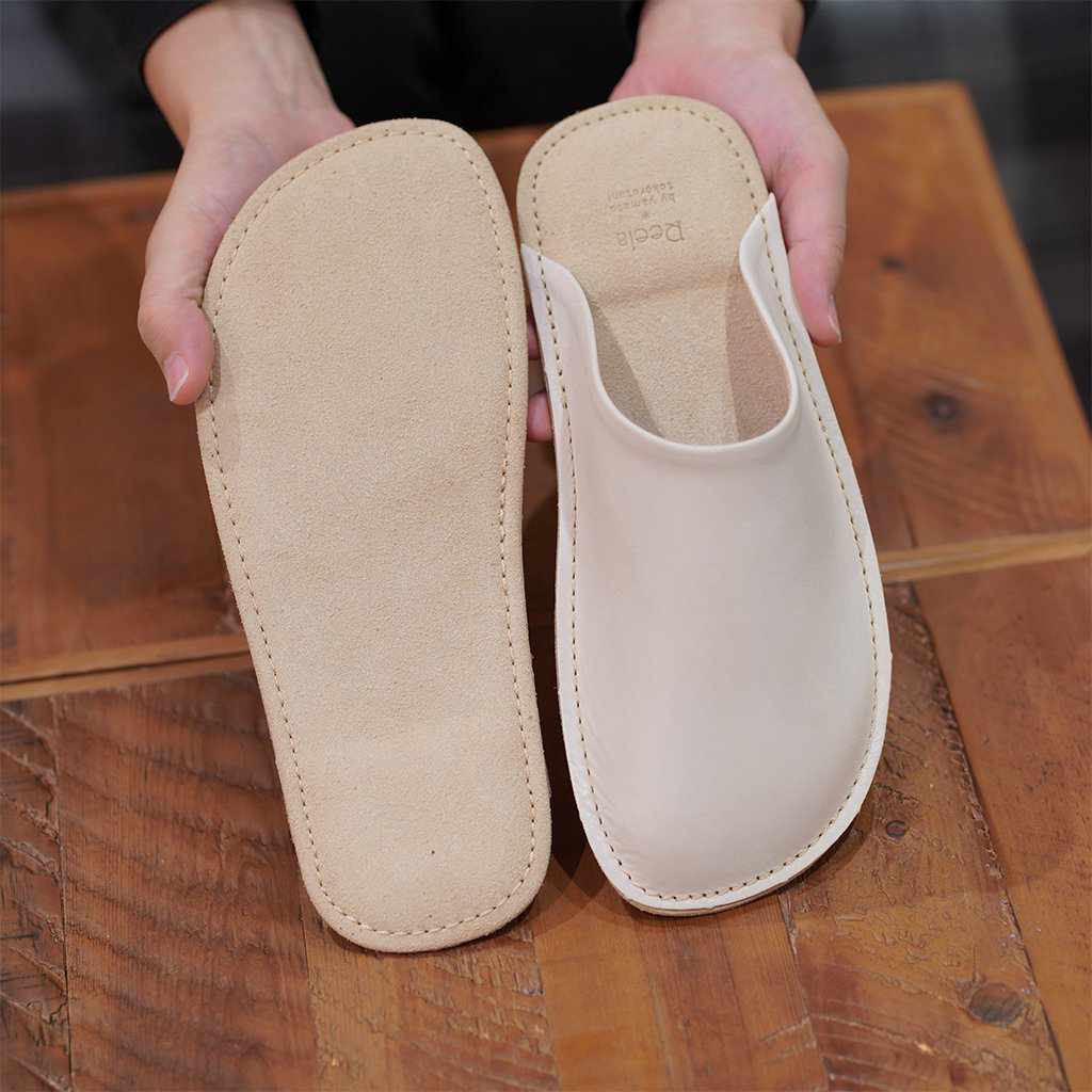 【スリッパ】Reela 本革スムース ルームサボ（アイボリー） - Image 5