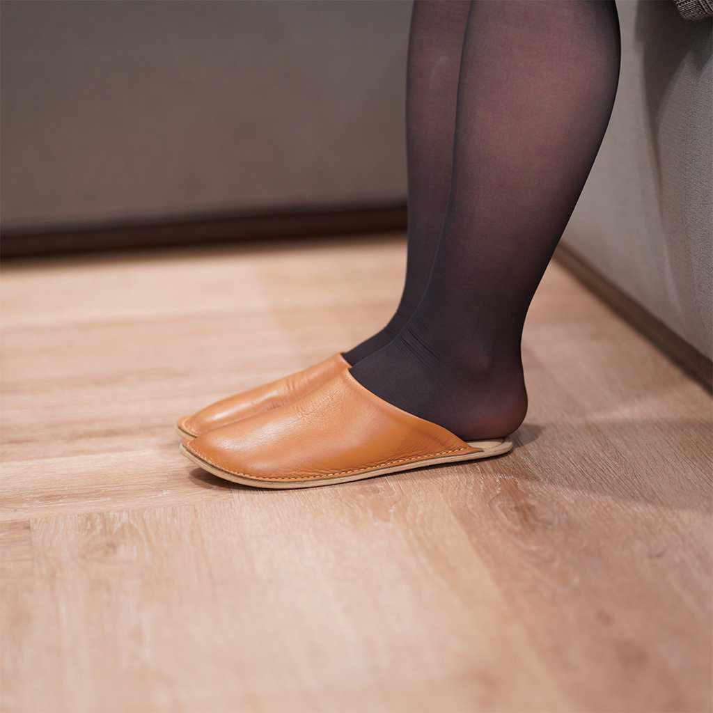 【スリッパ】Reela 本革スムース ルームサボ（キャメル） - Image 9