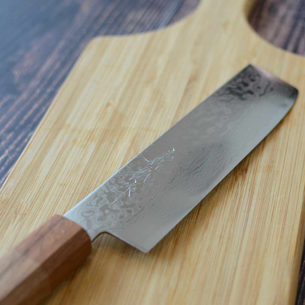 【菜切包丁】160mm 高炭素ステンレス鋼割込 磨きダマスカス 樫八角柄-柿渋仕上- | 堺刃物 | 山脇刃物製作所 - Image 7