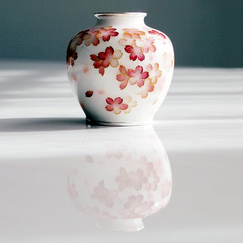 【花瓶】2寸玉形 舞桜文 艶仕上げ | 有線七宝 | 加藤七宝製作所 - Image 4