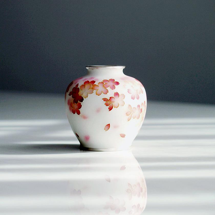【花瓶】2寸玉形 舞桜文 艶消し仕上げ | 有線七宝 | 加藤七宝製作所 - Image 6