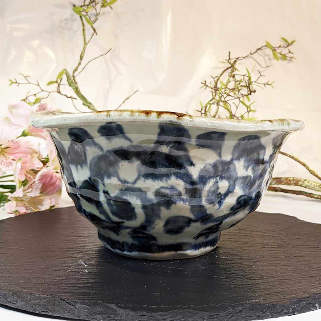 【美濃焼】マルモ加藤陶器 タコ唐草 変形5.5丼 - Image 2