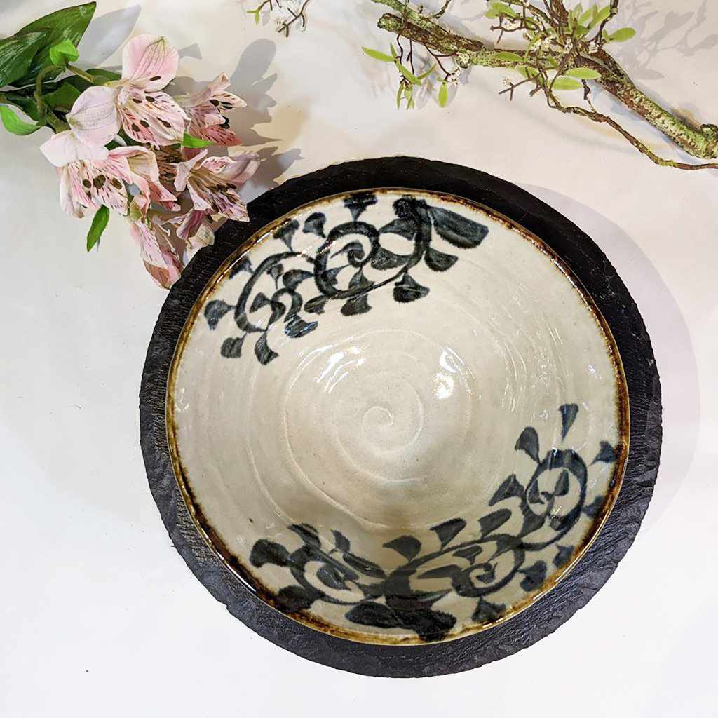 【美濃焼】マルモ加藤陶器 タコ唐草 7寸菓子鉢 - Image 3