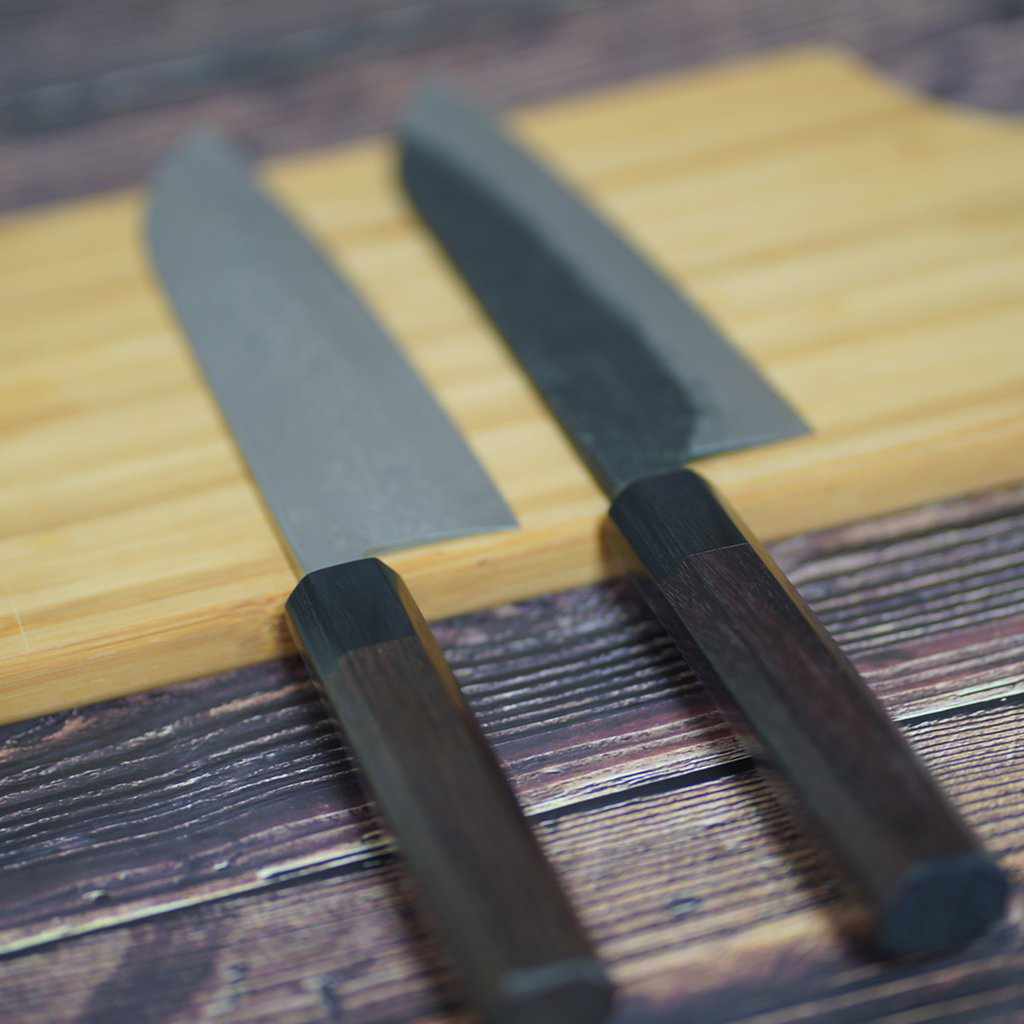 【三徳包丁】本鍛造 黒打 三徳包丁 (青紙スーパー鋼) 170mm | 越前打刃物 | 鍛冶工房いわい - Image 17