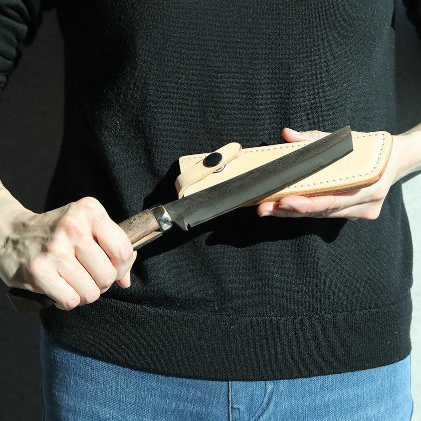 【キャンプナタ】黒猪 岩井丈 作 森閑(しんかん) Custom Knife | 越前打刃物 | 鍛冶工房いわい - Image 4