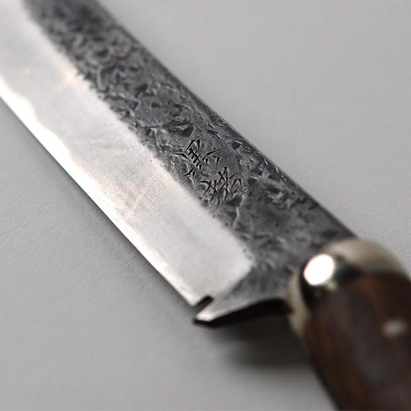 【キャンプナタ】黒猪 岩井丈 作 森閑(しんかん) Custom Knife | 越前打刃物 | 鍛冶工房いわい - Image 9