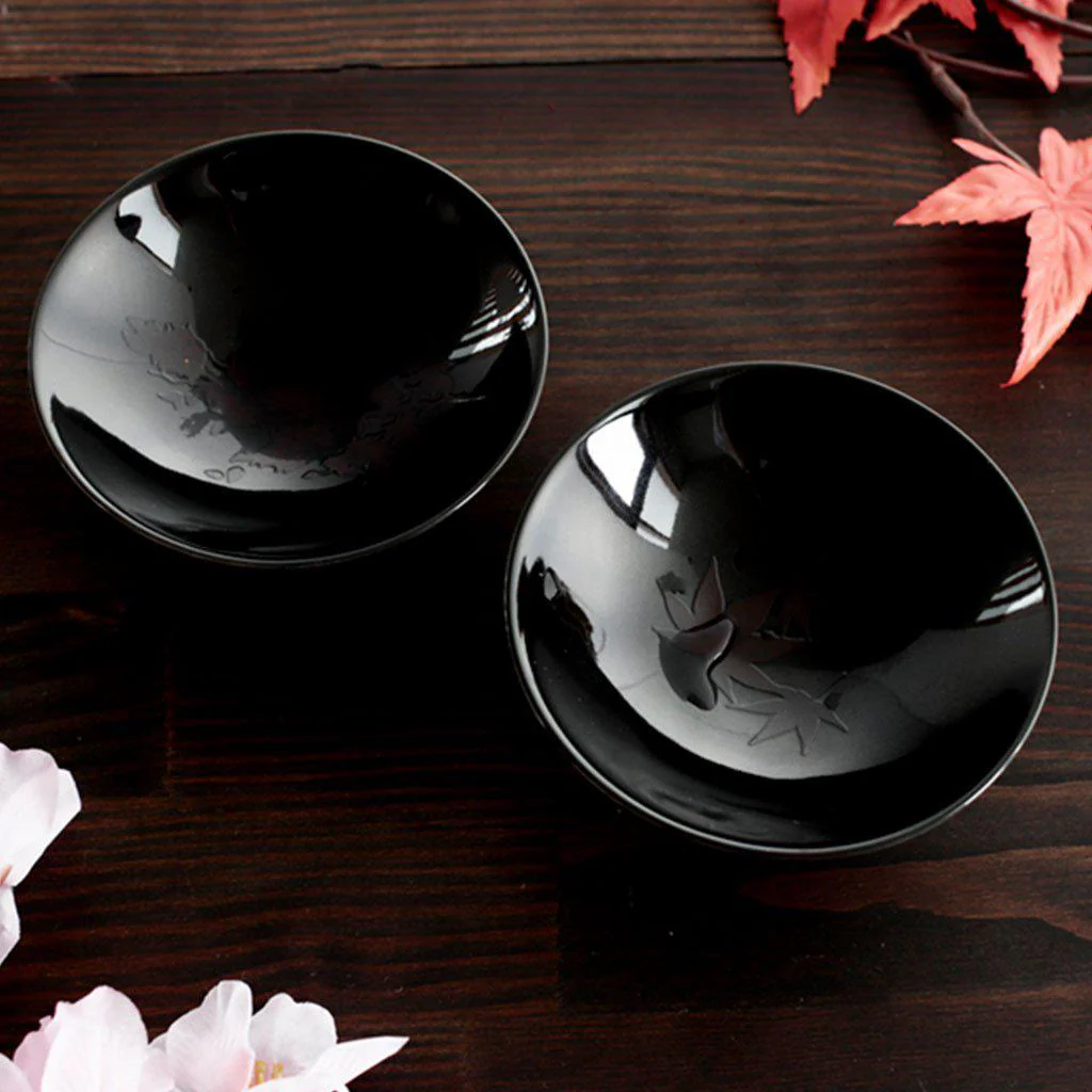【平盃2点セット】温感 桜・紅葉 平盃 (黒) | 美濃焼 | 丸モ高木陶器 - Image 2