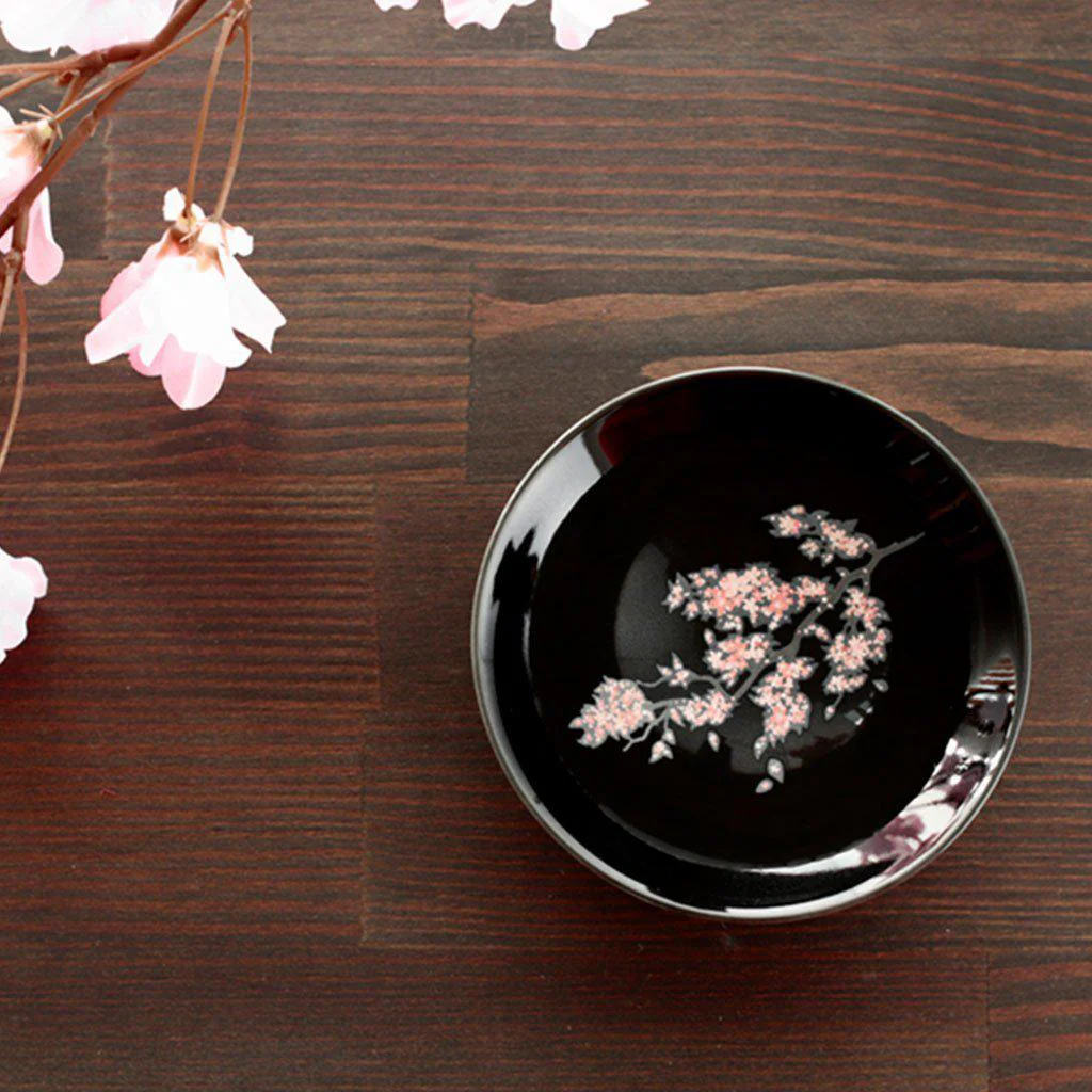 【平盃2点セット】温感 桜・紅葉 平盃 (黒) | 美濃焼 | 丸モ高木陶器 - Image 4