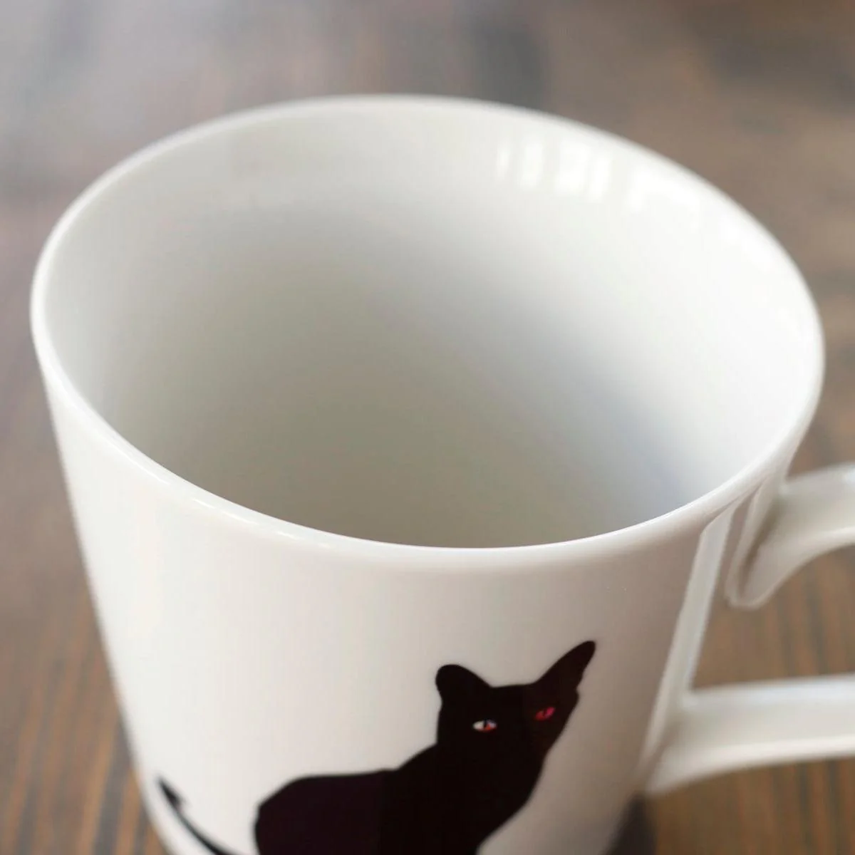 【マグカップ】温感 座り猫 白 | 美濃焼 | 丸モ高木陶器 - Image 5