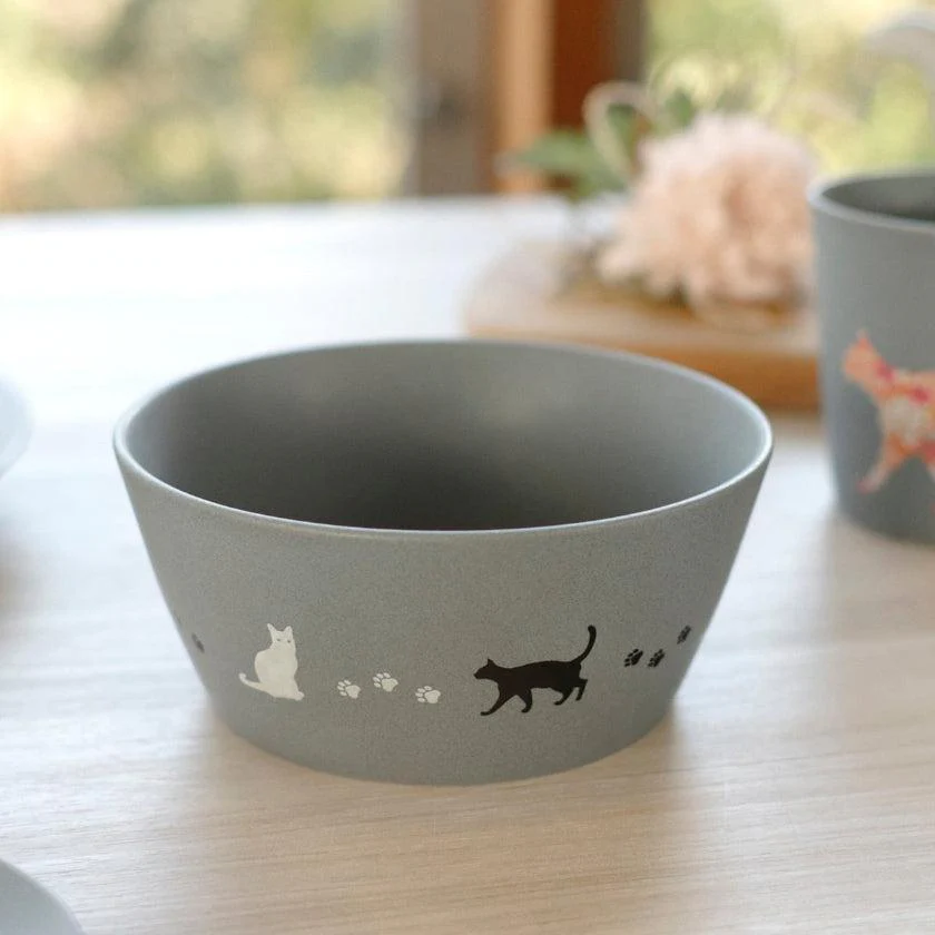 【ボウル】蓄光 猫 13cmルミナスボウル (マットライトグレー) | 美濃焼 | 丸モ高木陶器 - Image 3