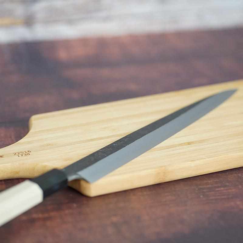 【柳刃包丁】黒打 極上本霞 安来鋼白二鋼 (片刃) 朴水牛八角柄 270mm｜BECOSオリジナル | 堺打刃物｜一刀斎虎徹 - Image 5