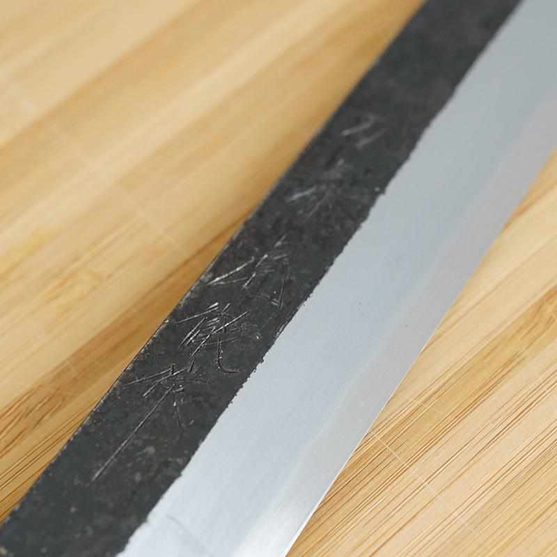 【柳刃包丁】黒打 極上本霞 安来鋼白二鋼 (片刃) 朴水牛八角柄 270mm｜BECOSオリジナル | 堺打刃物｜一刀斎虎徹 - Image 7