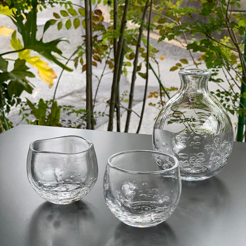 【吹きガラス】SUN GLASS STUDIO KYOTO ゆらぎ 酒器3ヶセット（徳利1個&ぐい呑み2個） - Image 4