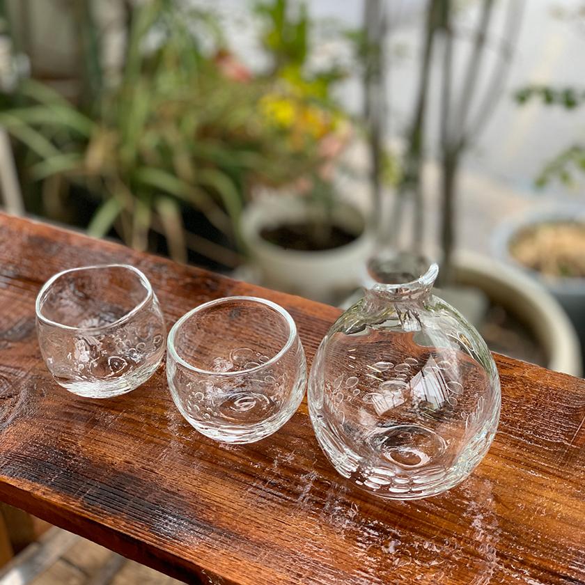 【吹きガラス】SUN GLASS STUDIO KYOTO ゆらぎ 酒器3ヶセット（徳利1個&ぐい呑み2個） - Image 5