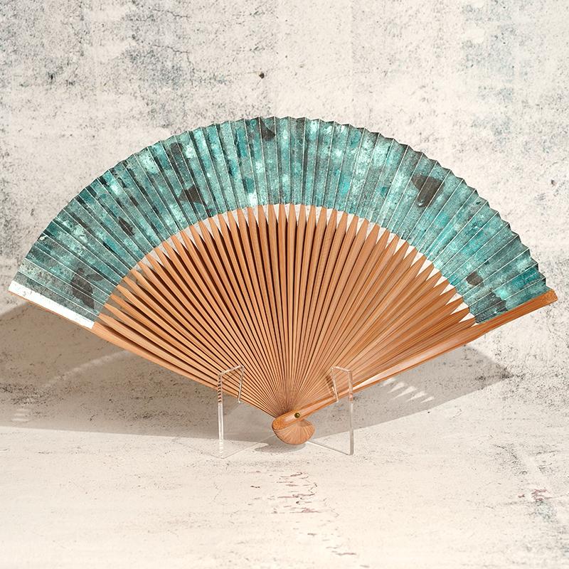 【扇子】箔彩 hakuiro 水浅葱 7.5寸 | 京扇子 | 米原康人 - Image 8
