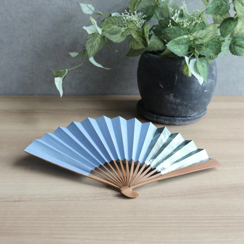 【扇子】箔彩 ブルー  6.5寸 | 京扇子 | 米原康人 - Image 2