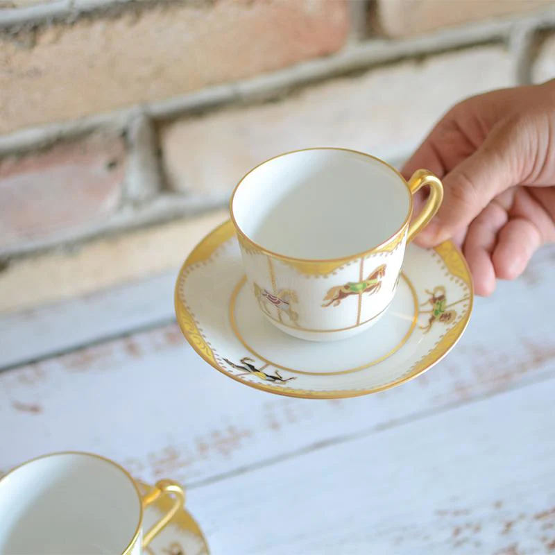 【磁器】大倉陶園 「うまくゆく 回転木馬」コーヒーカップ＆ソーサーペアセット - Image 3