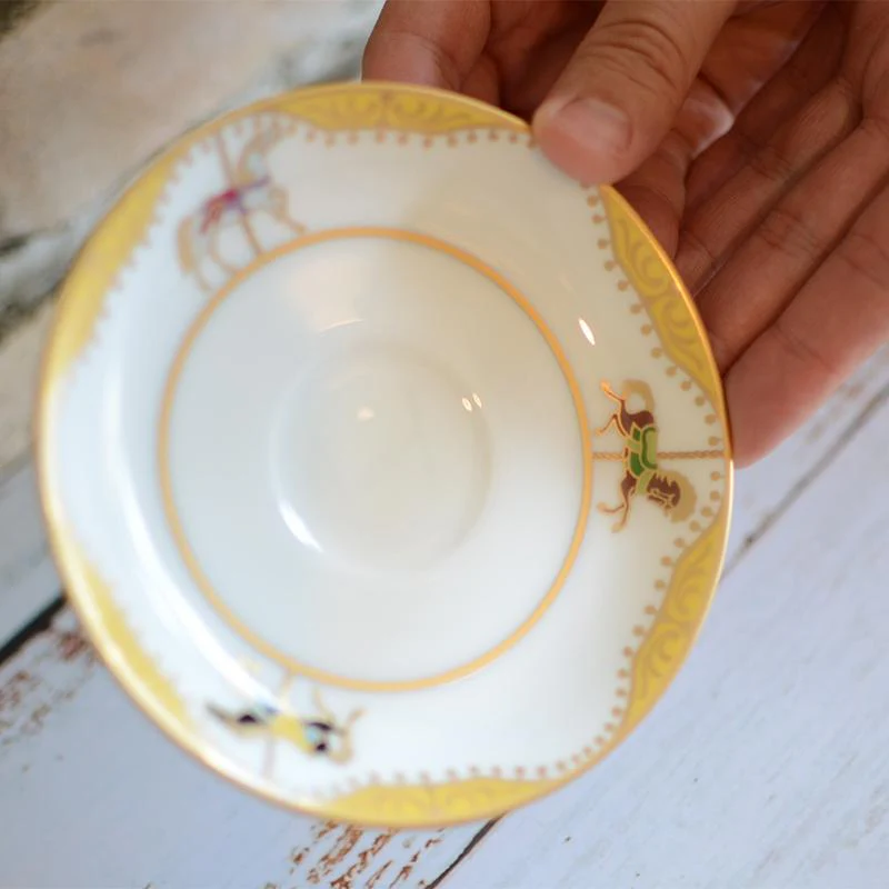 【磁器】大倉陶園 「うまくゆく 回転木馬」コーヒーカップ＆ソーサーペアセット - Image 4