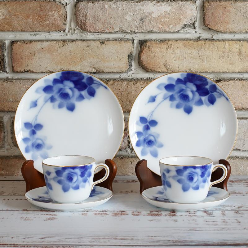 【磁器】大倉陶園 ブルーローズ カフェスペシャルペアセット（モーニングカップ＆ソーサー、デザート皿各2セット） - Image 2