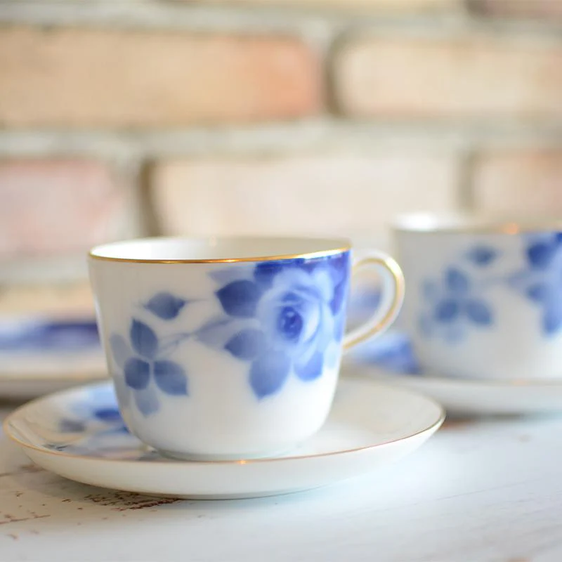 【磁器】大倉陶園 ブルーローズ カフェスペシャルペアセット（モーニングカップ＆ソーサー、デザート皿各2セット） - Image 6