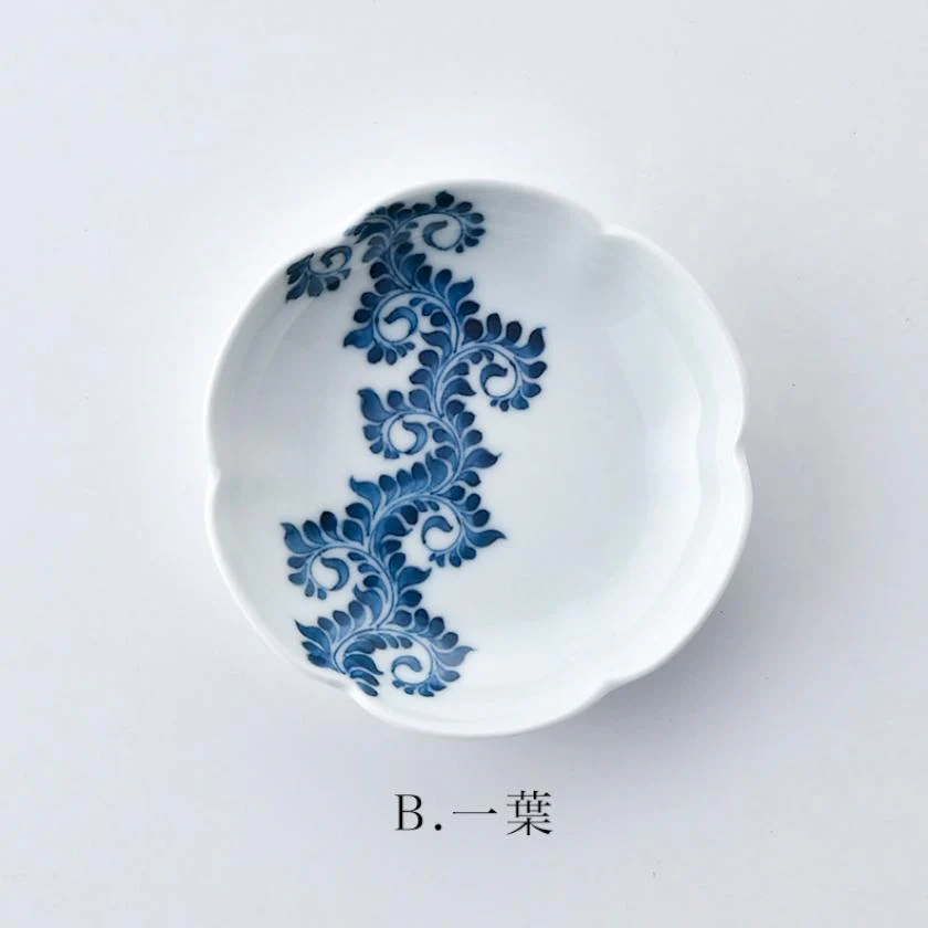 【お皿6枚セット】輪花小皿 (6柄) 葉唐草 | 三川内焼 | 平戸松山窯 - Image 5