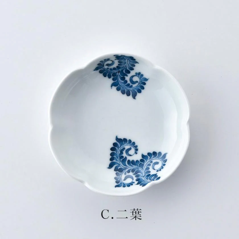 【お皿6枚セット】輪花小皿 (6柄) 葉唐草 | 三川内焼 | 平戸松山窯 - Image 6