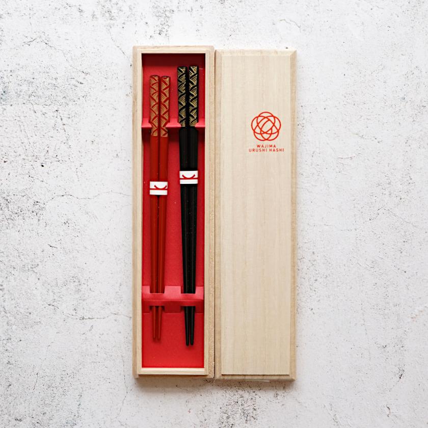 【輪島うるし箸 】橋本幸作漆器店 手彫り沈金箸 寿 青海波 (2膳, 名入れ可) - Image 14