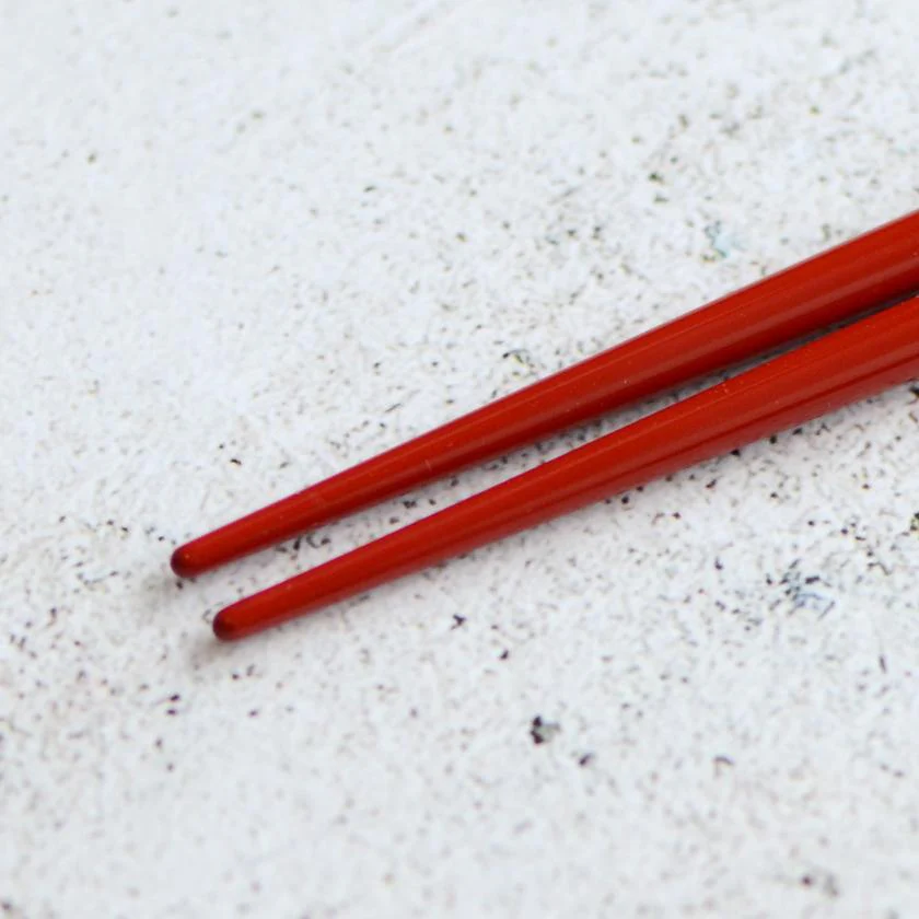 【輪島うるし箸 】橋本幸作漆器店 手描き蒔絵箸 梅 朱 (1膳, 名入れ可) - Image 7