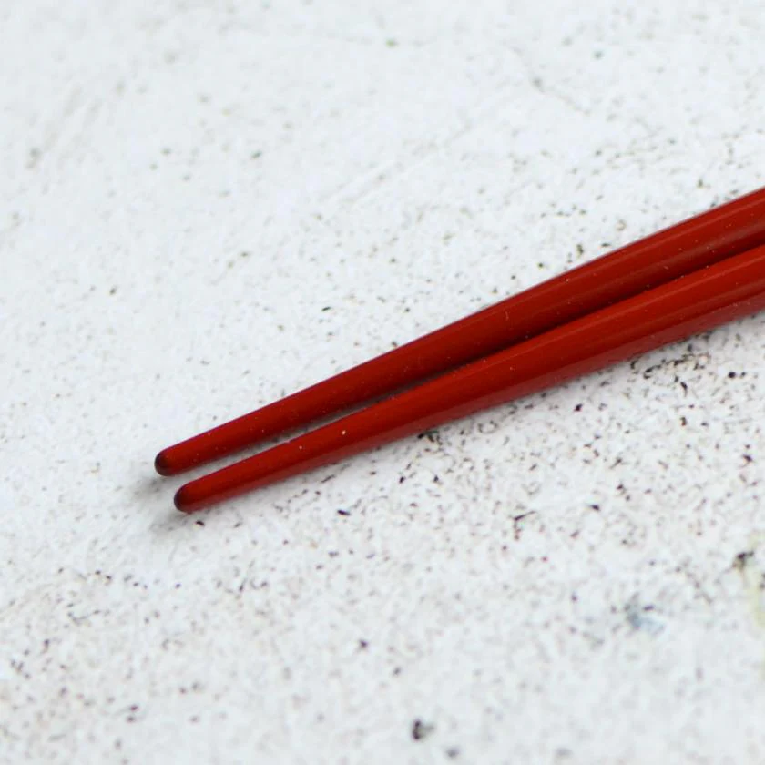 【輪島うるし箸 】橋本幸作漆器店 手描き蒔絵箸 波千鳥 朱 (1膳, 名入れ受付停止中) - Image 5