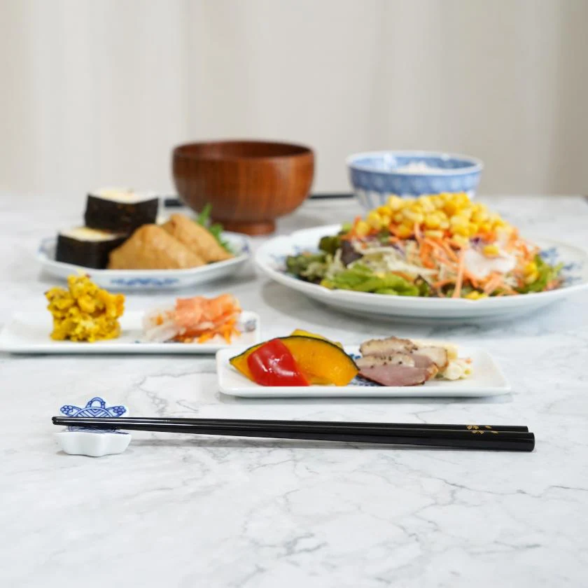 【輪島うるし箸 】橋本幸作漆器店 手描き蒔絵箸 花便り 黒 (1膳, 名入れ可) - Image 3