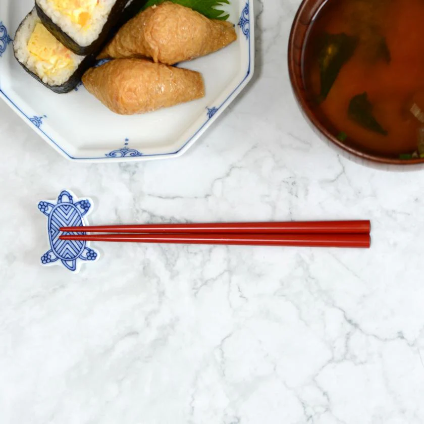【輪島うるし箸 】橋本幸作漆器店 干支 こども箸 とり 朱 (1膳, 名入れ可) - Image 2
