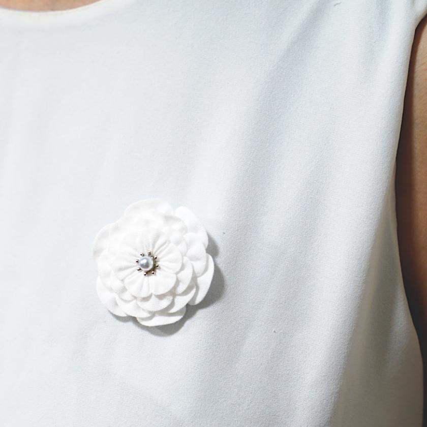 【アクセサリー】コットン (バレッタ、ヘアクリップ、ブローチ、ペンダント 4点セット ) | つまみ細工 - Image 4
